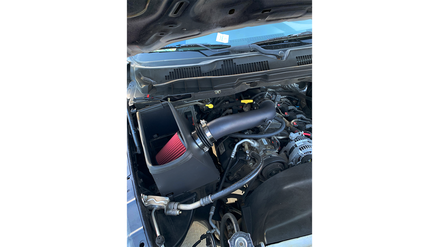 Customer 2013 Dodge Ram 1500 4.7L with HZ Motorsport V8 Air Intake - HZCAI009